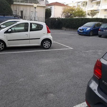 Le Palais Du Tropique Vue 5é étage Avec Ascenseur Juan-les-Pins